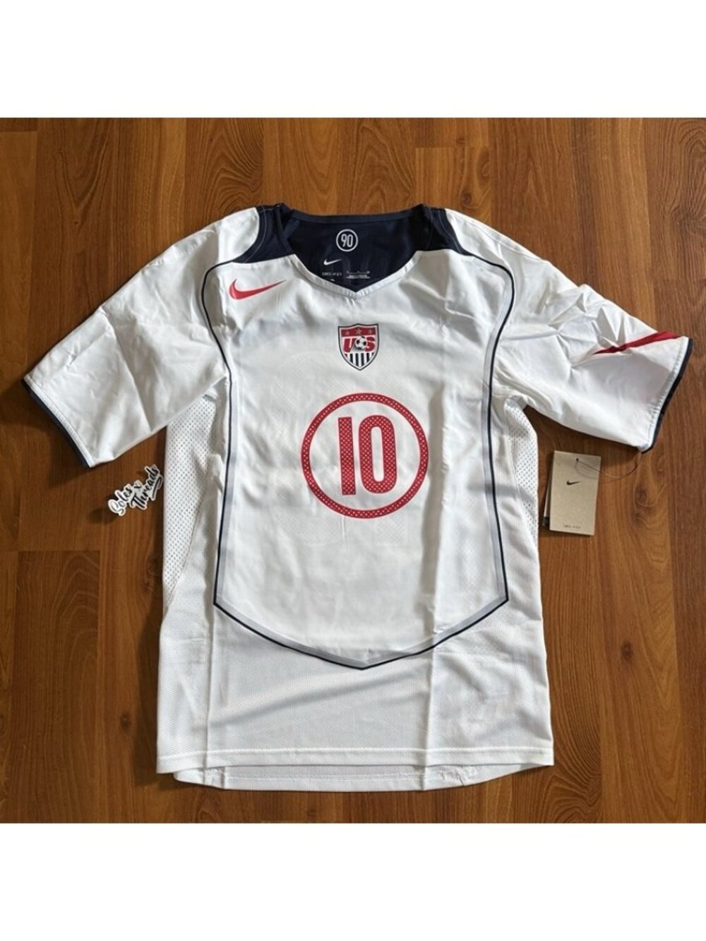 Nike Landon Donovan USA National 2004 Total 90 Reissue Size Small Men Jersey